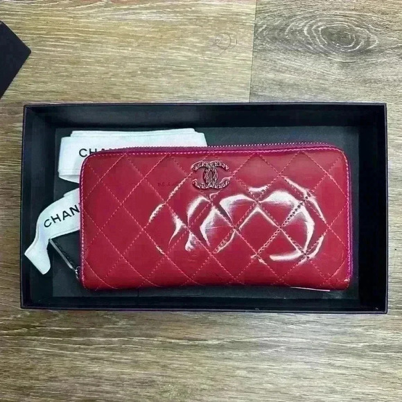 CHANEL Handbags - Authentic Chanel CC Logo Continental Wallet Patent Leather